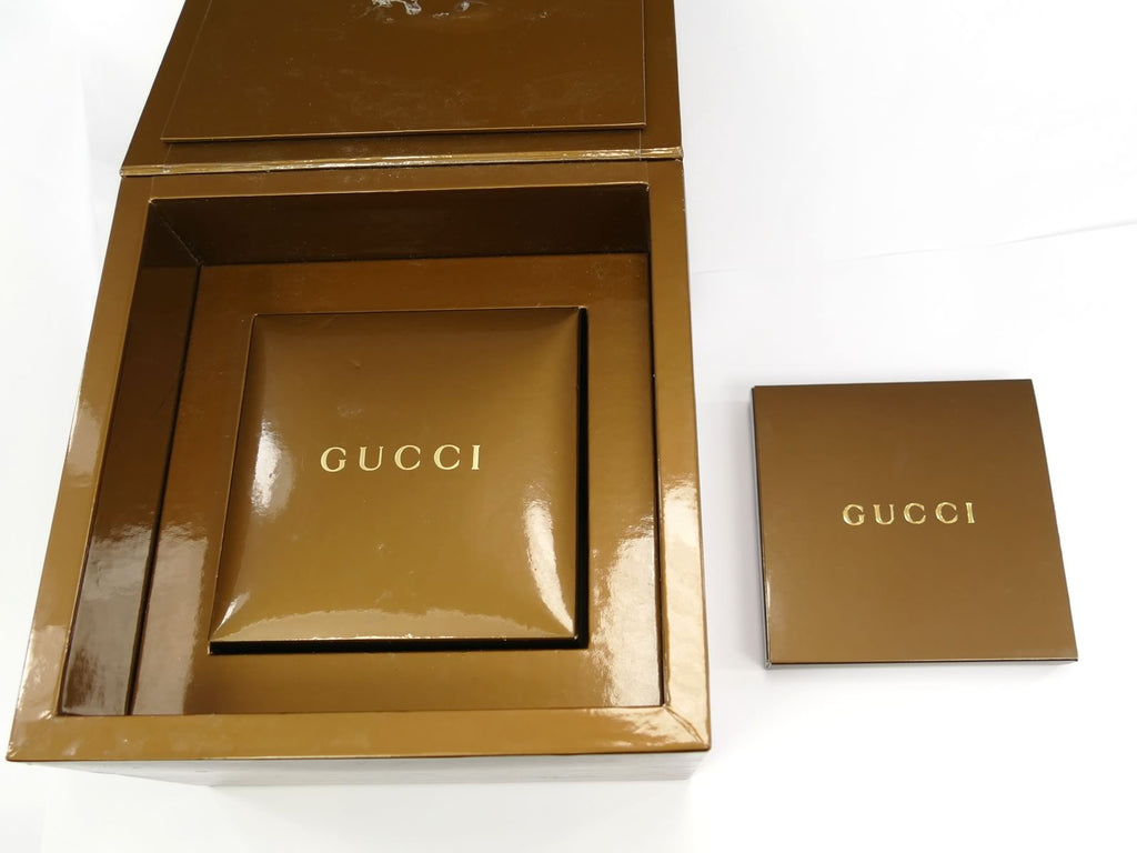 Gucci Twirl box and papers