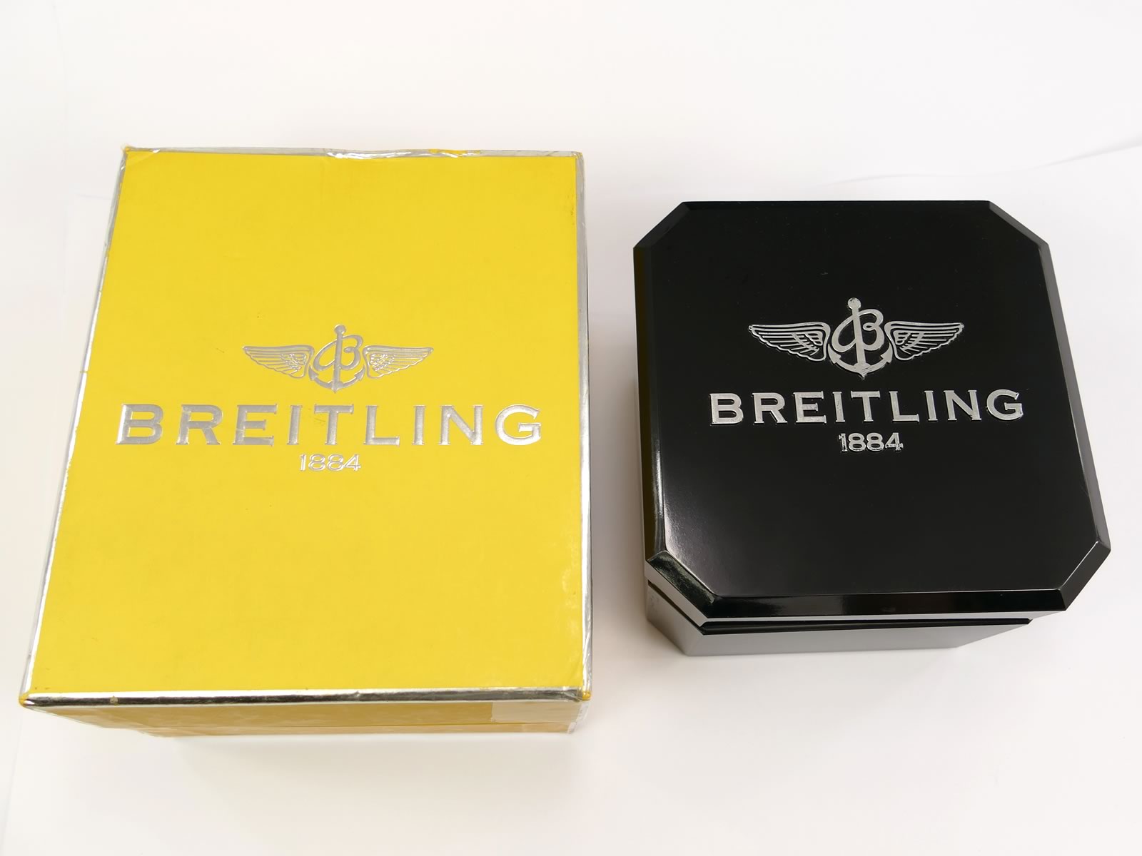 Breitling Chronomat B13352 bakelite box set