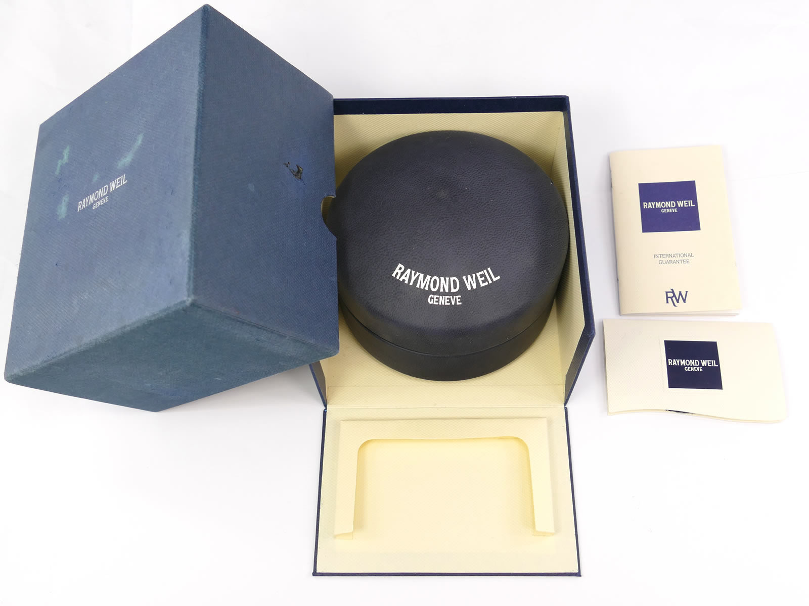 Raymond Weil Tango 5970 box and papers