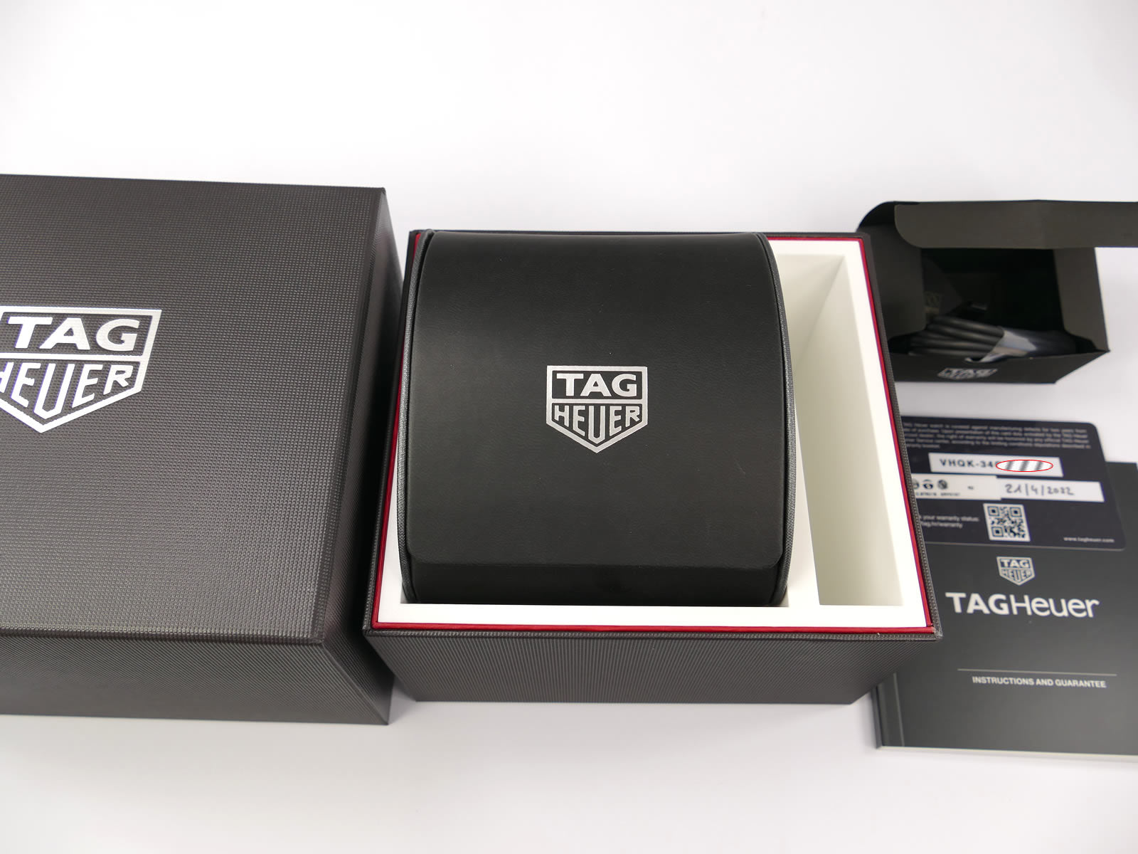 New TAG Heuer Connected Calibre E3 box / papers