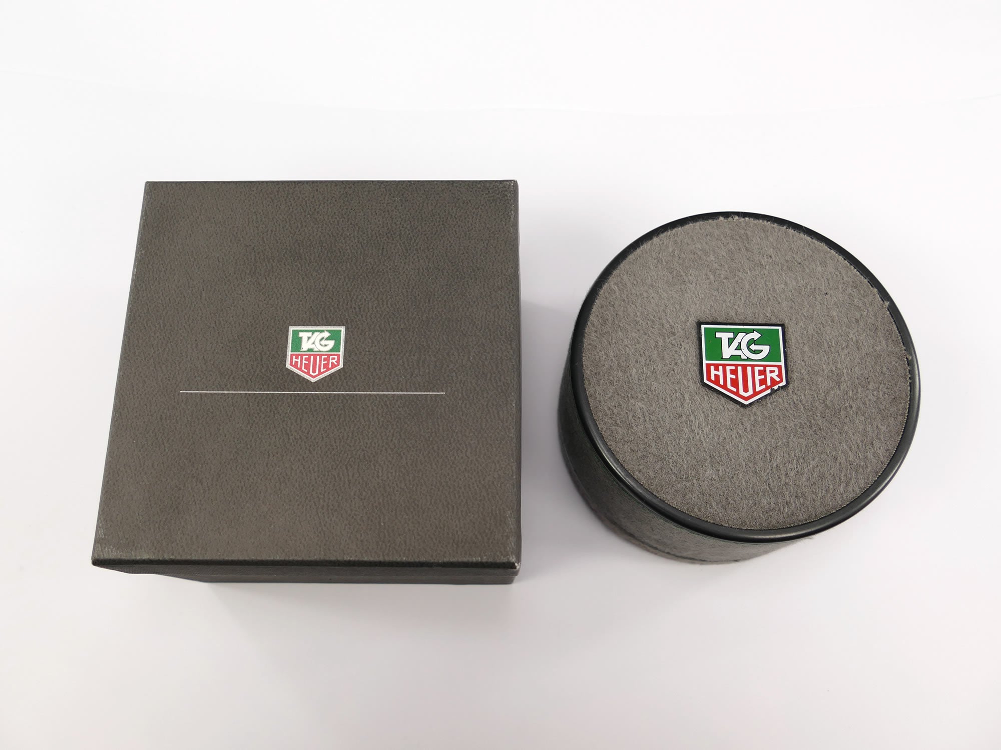 TAG Heuer 2000 CCE1110 Box