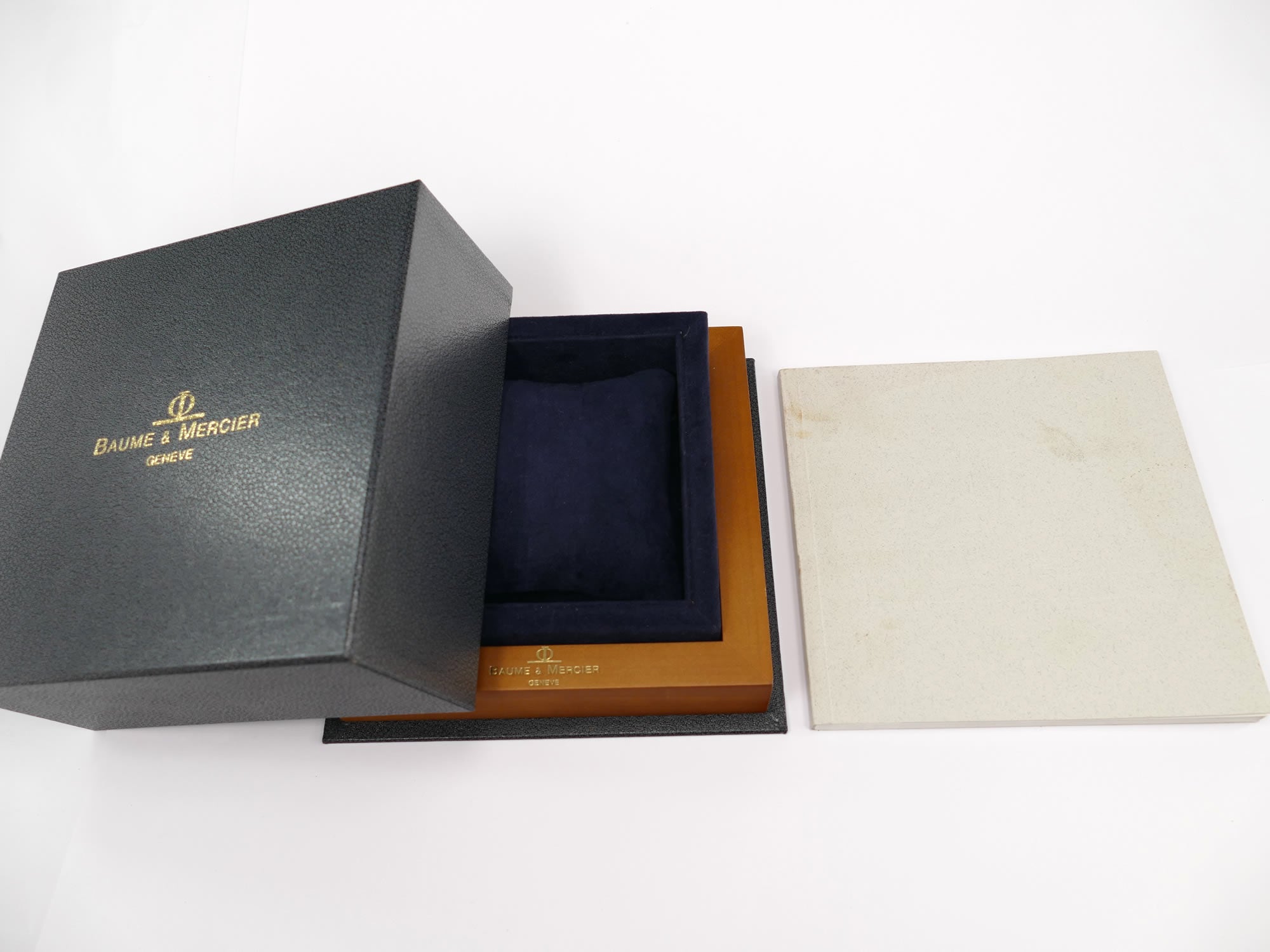 Baume & Mercier Hampton box & booklet