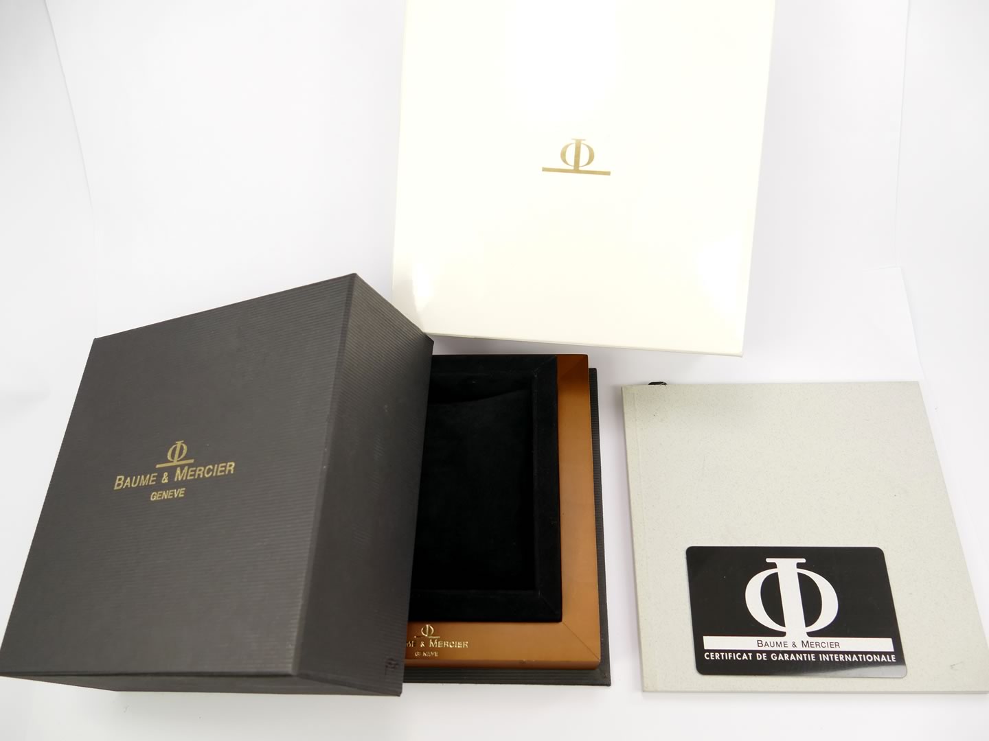 Baume et Mercier Richemont White Chronograph box and papers
