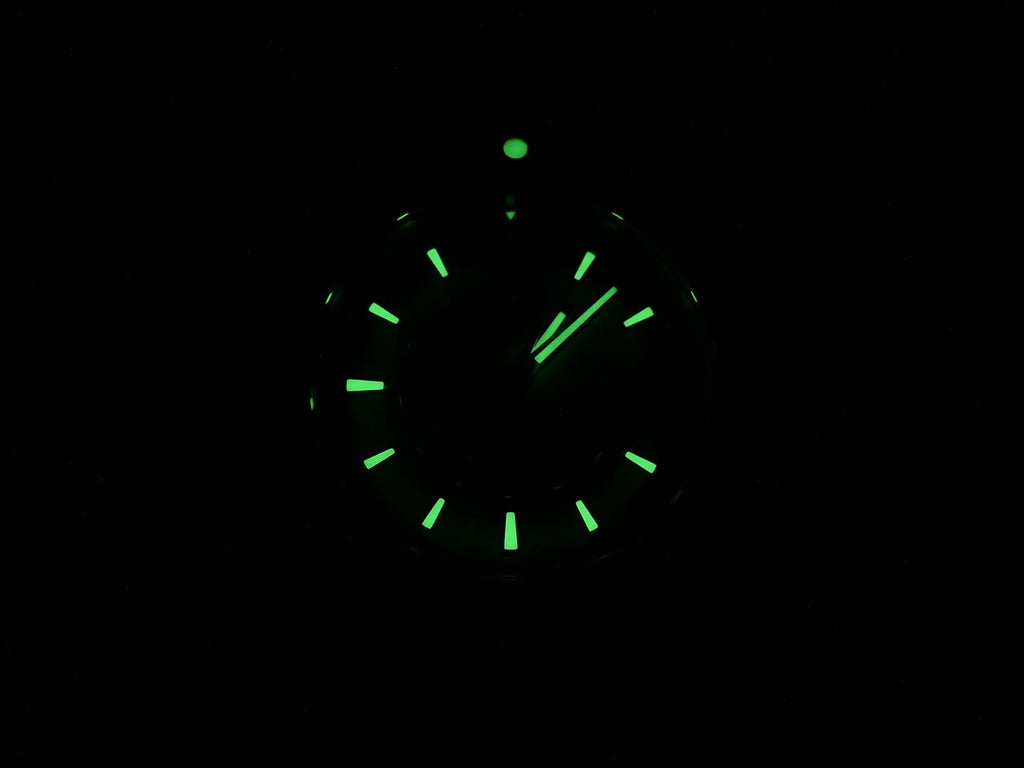 TAG Heuer Aquaracer Silver WAF1112.BA0801 night time luminosity