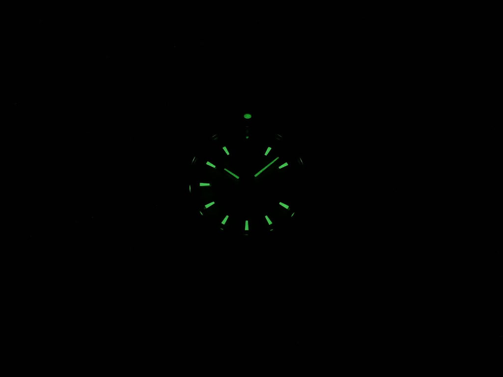 TAG Heuer Aquaracer WAF1417.BA0812 night time luminosity
