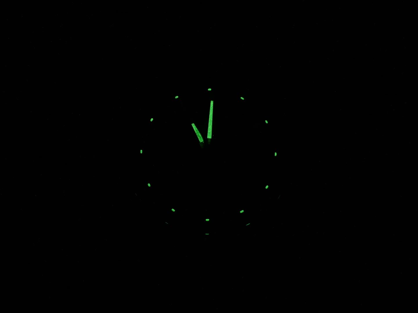TAG Heuer Link WJF2112 night time luminosity
