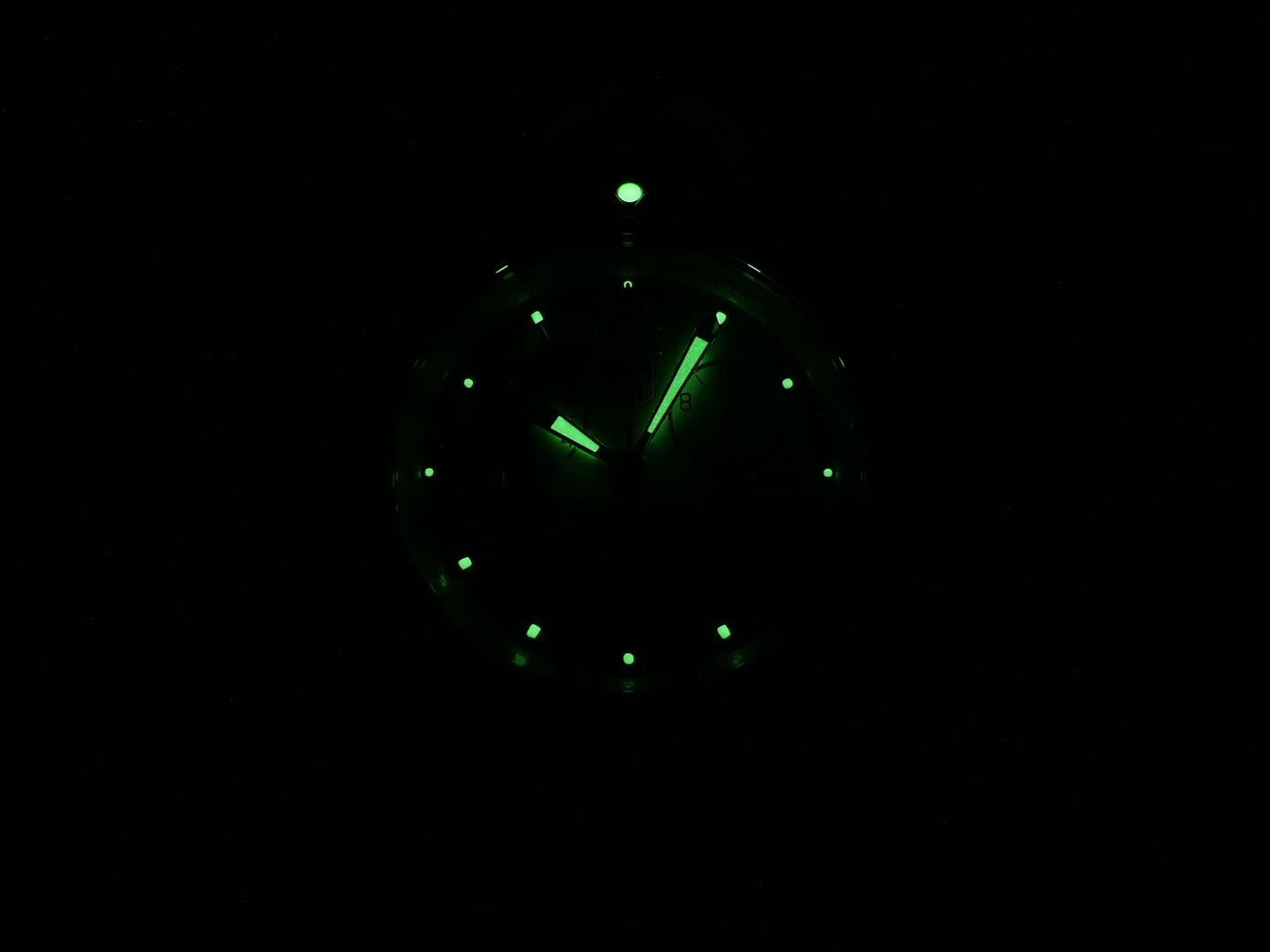 TAG Heuer Link Chronograph Silver CT1112.BA0551 night time luminosity