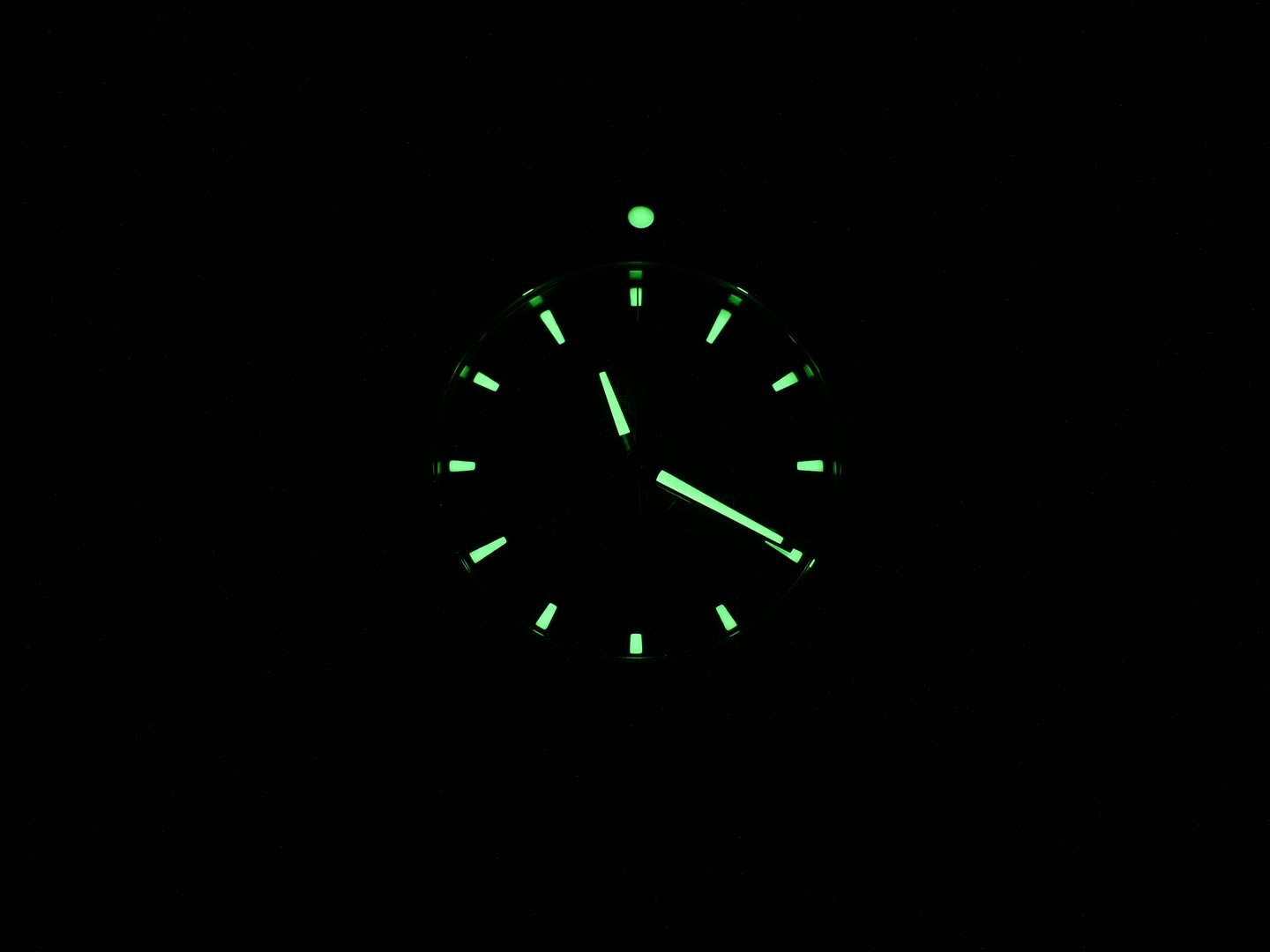 TAG Heuer Aquaracer 300M Black Chronograph CAF101E.BA0821 night time luminosity