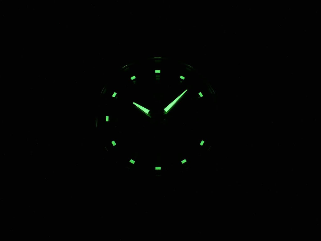 TAG Heuer Formula 1 WAH1112.BA0850 night time luminosity