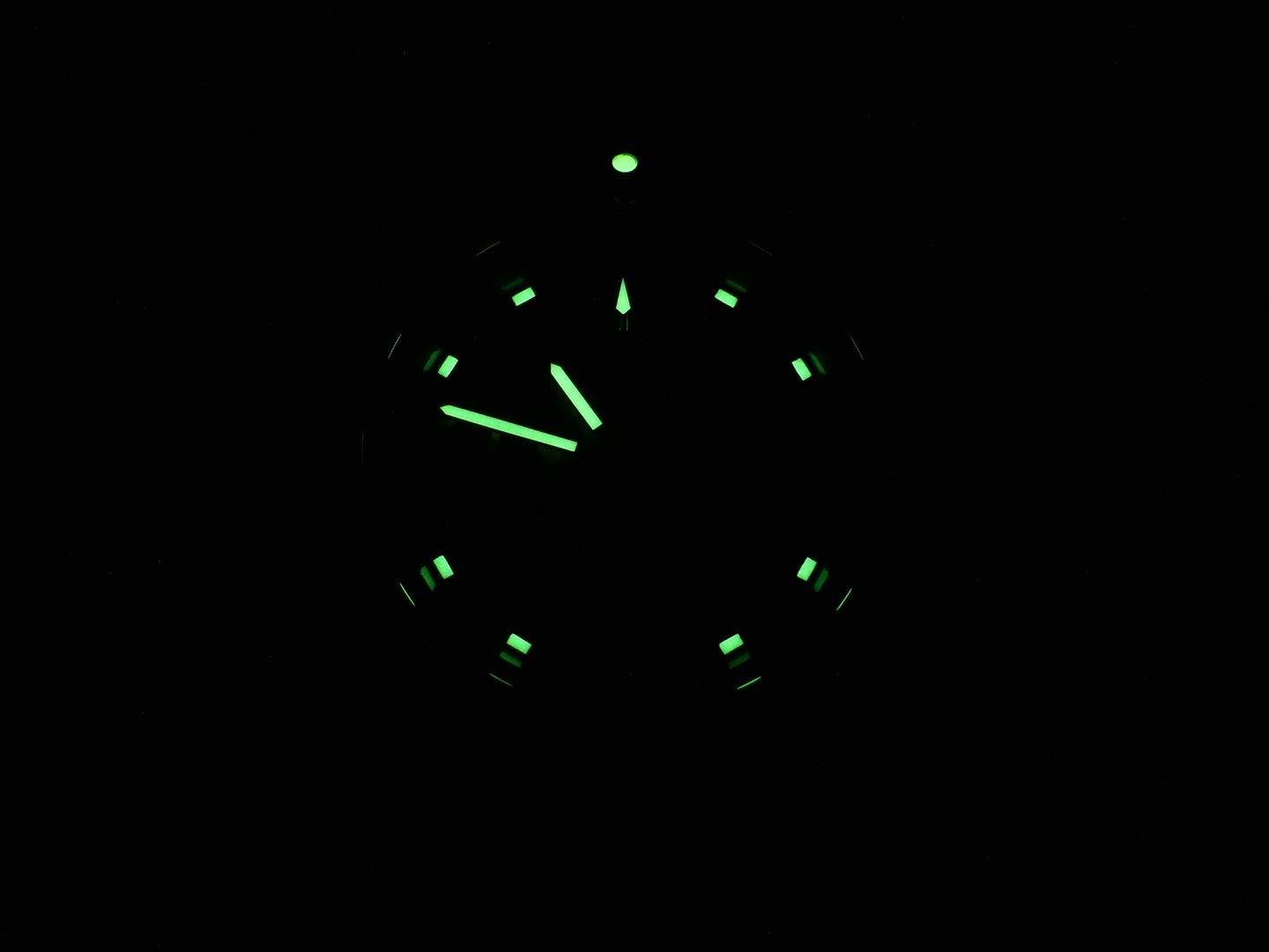 Breitling Chronomat B13352 night time luminosity