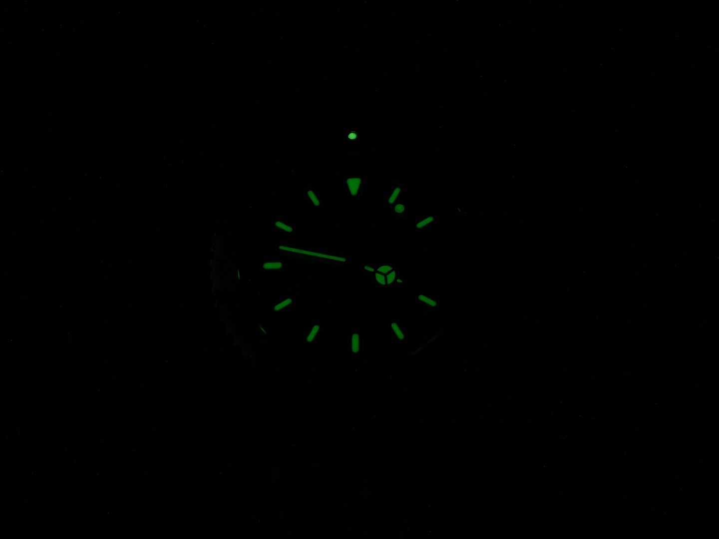 TAG Heuer SEL Grey WG1213-K0 night time luminosity