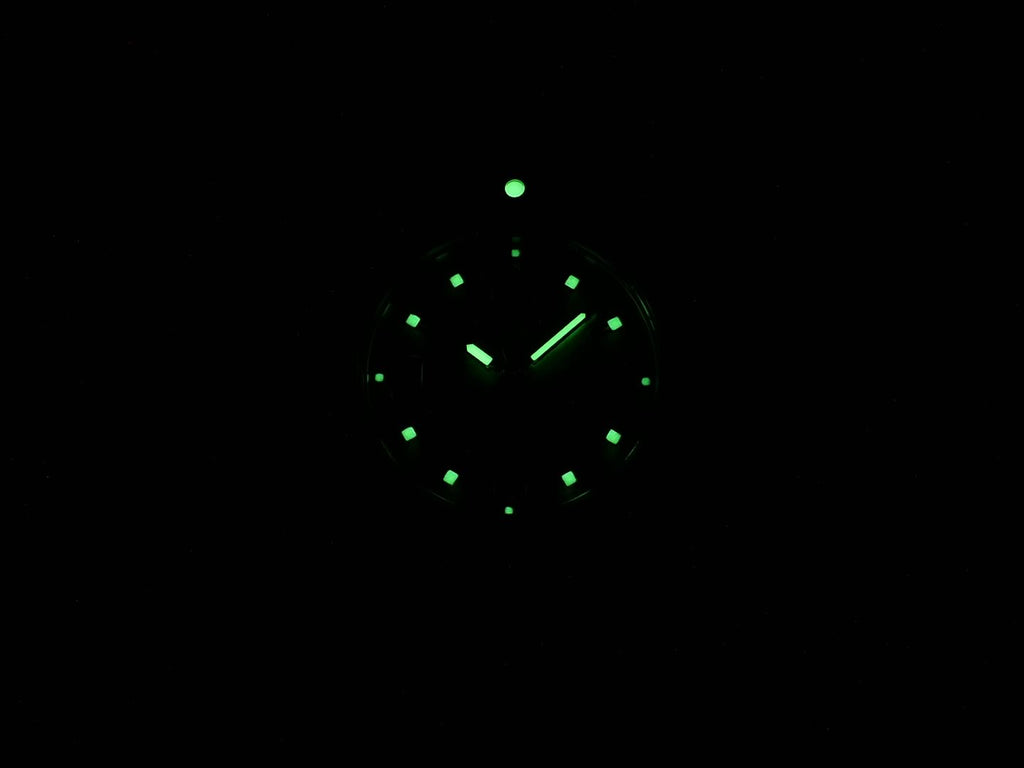 TAG Heuer 2000 Exclusive night time luminosity