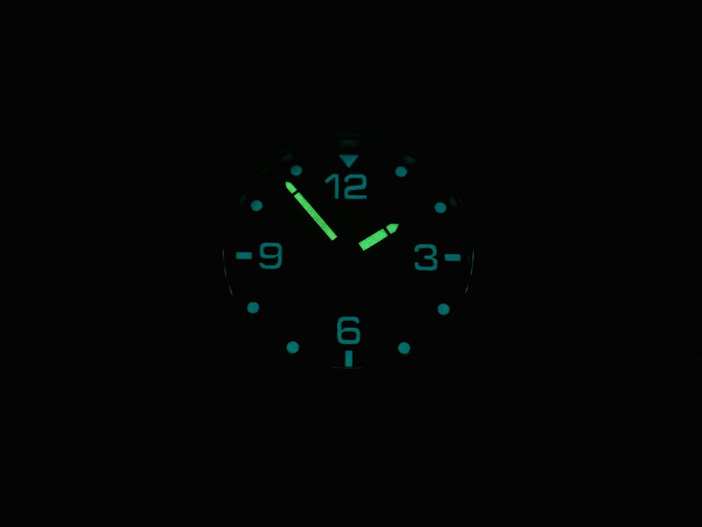 TAG Heuer Formula 1 WAH1115.BA0858 night time luminosity
