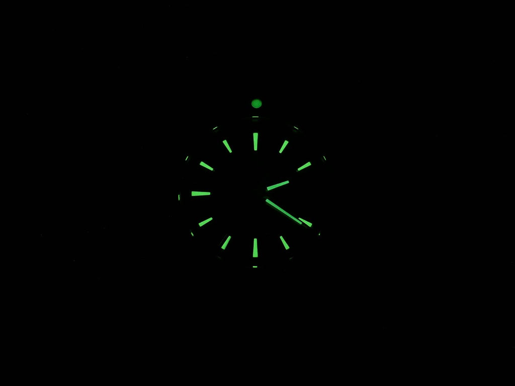 TAG Heuer Aquaracer WAP1112.BA0831 night time luminosity