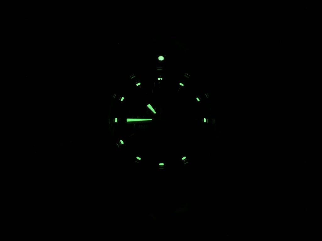 TAG Heuer Link CT1152 night time luminosity