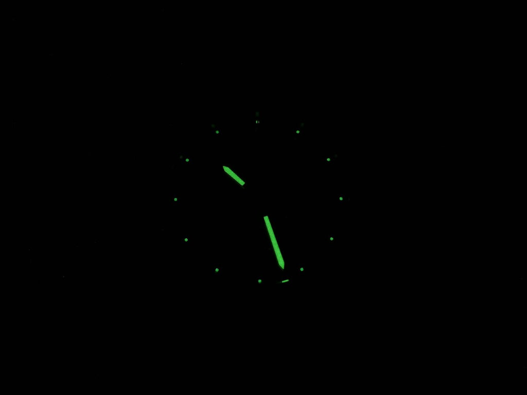 TAG Heuer Formula 1 CAH1210.BA0862 night time luminosity