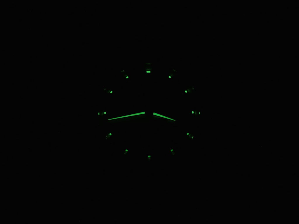TAG Heuer Link Calibre S CAT7011.BA0952 night time luminosity