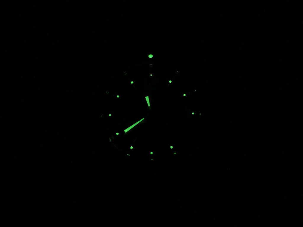 TAG Heuer Link Chronograph CT1111.BA0550 night time luminosity