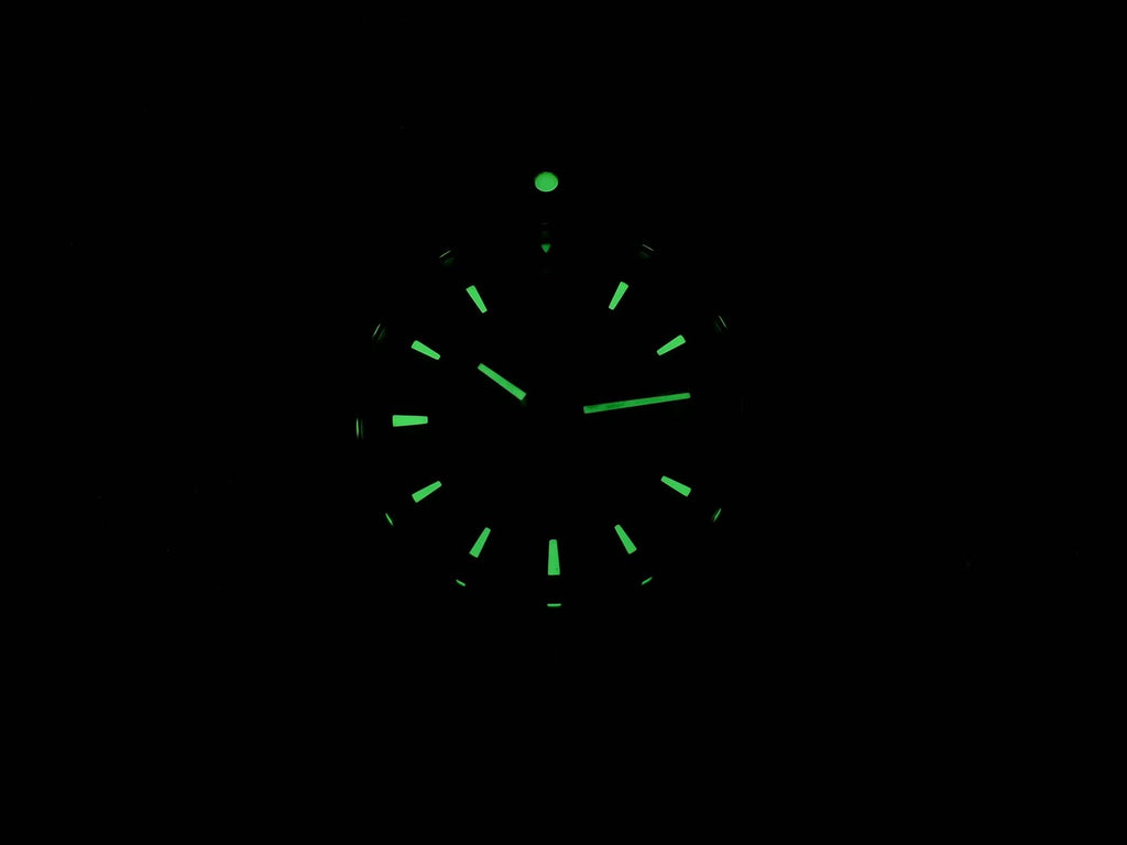 TAG Heuer Aquaracer WAF1113.BA0801 night time luminosity