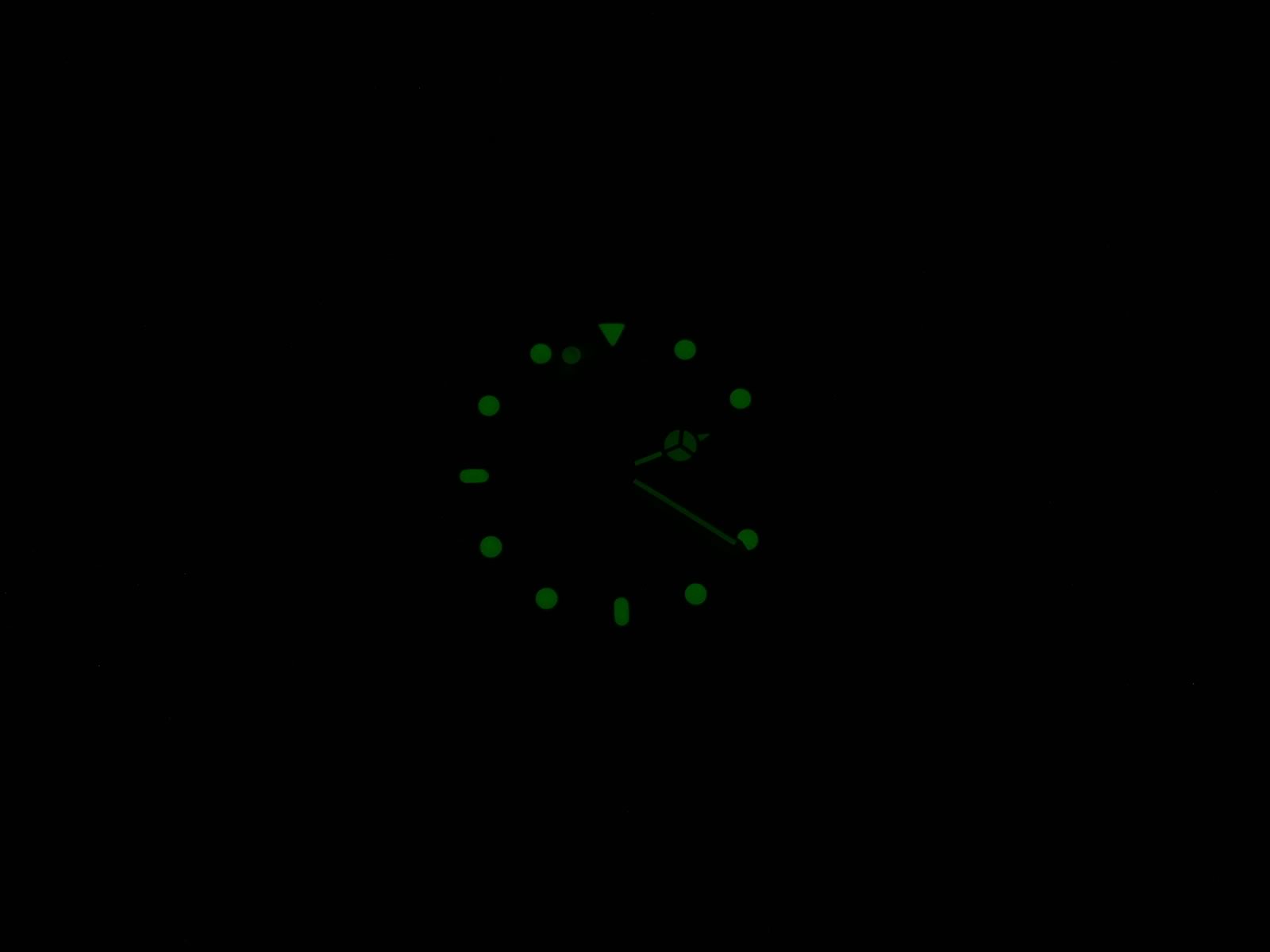 TAG Heuer 3000 934.213 night time luminosity
