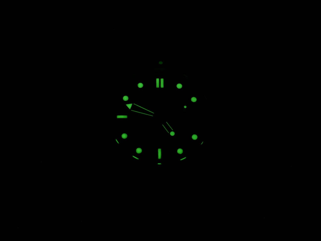 Omega Seamaster 2332.80.00 night time luminosity