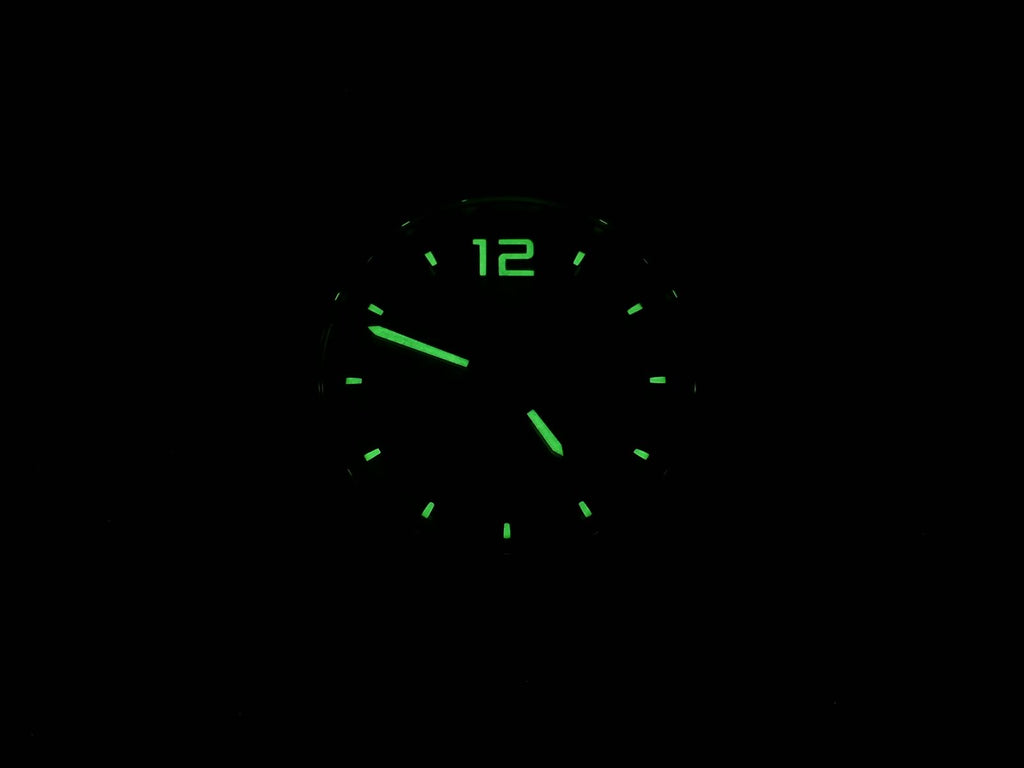 TAG Heuer Formula 1 CAU1119 night time luminosity