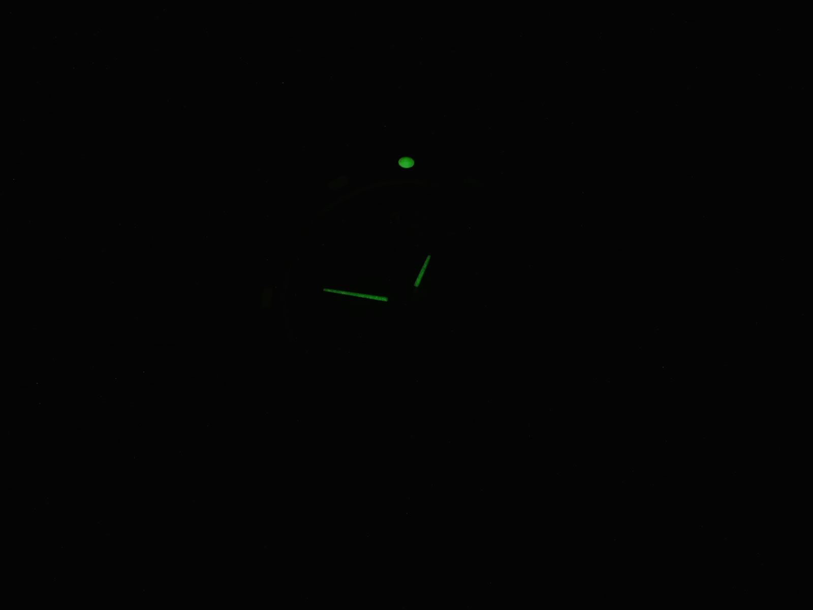 TAG Heuer Aquaracer WAF1425 night time luminosity