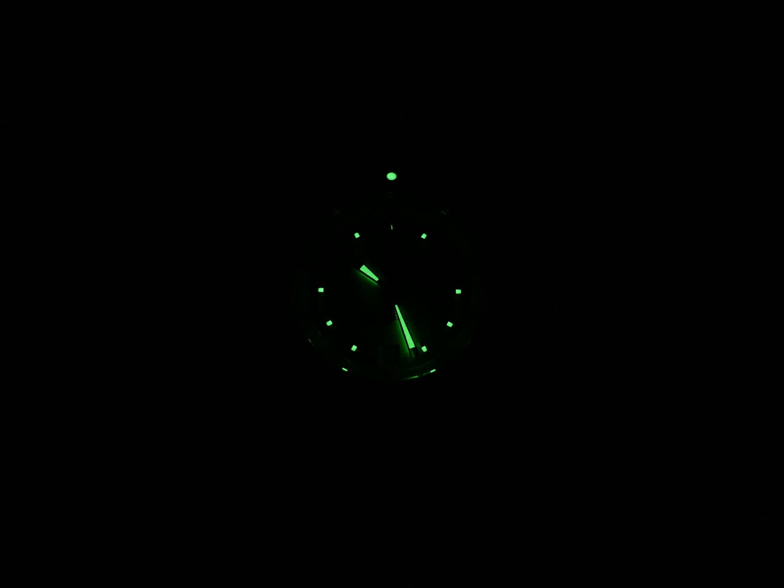 TAG Heuer Link Chronograph CT1118 night time luminosity