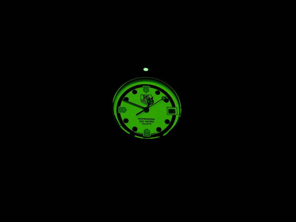 TAG Heuer Formula 1 Luminous Dial F1 WA1211 night time luminosity