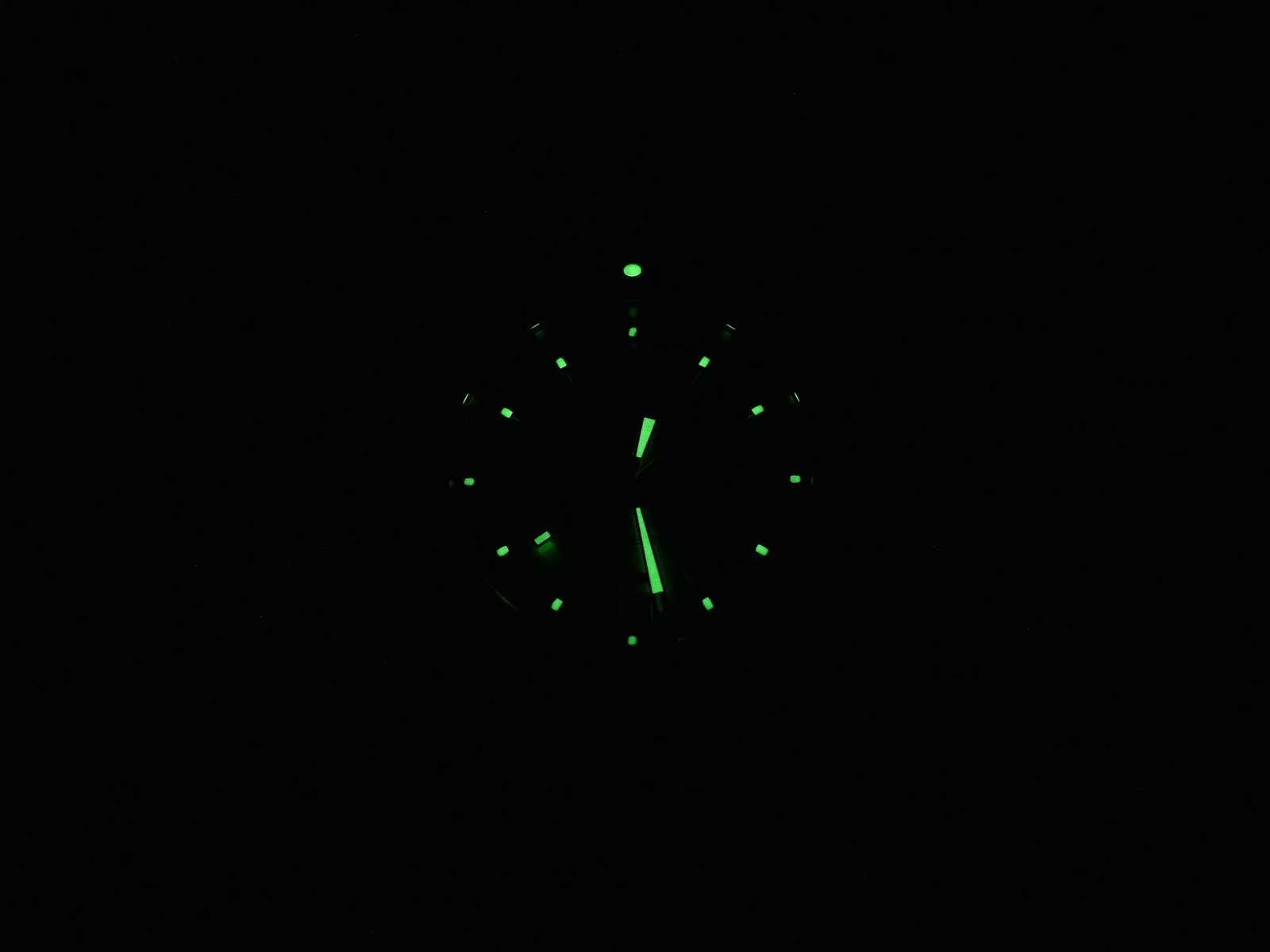 TAG Heuer Link WT1112.BA0550 night time luminosity