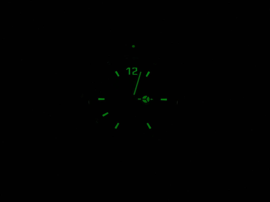 TAG Heuer 2000 Chronograph CK1112 night time luminosity