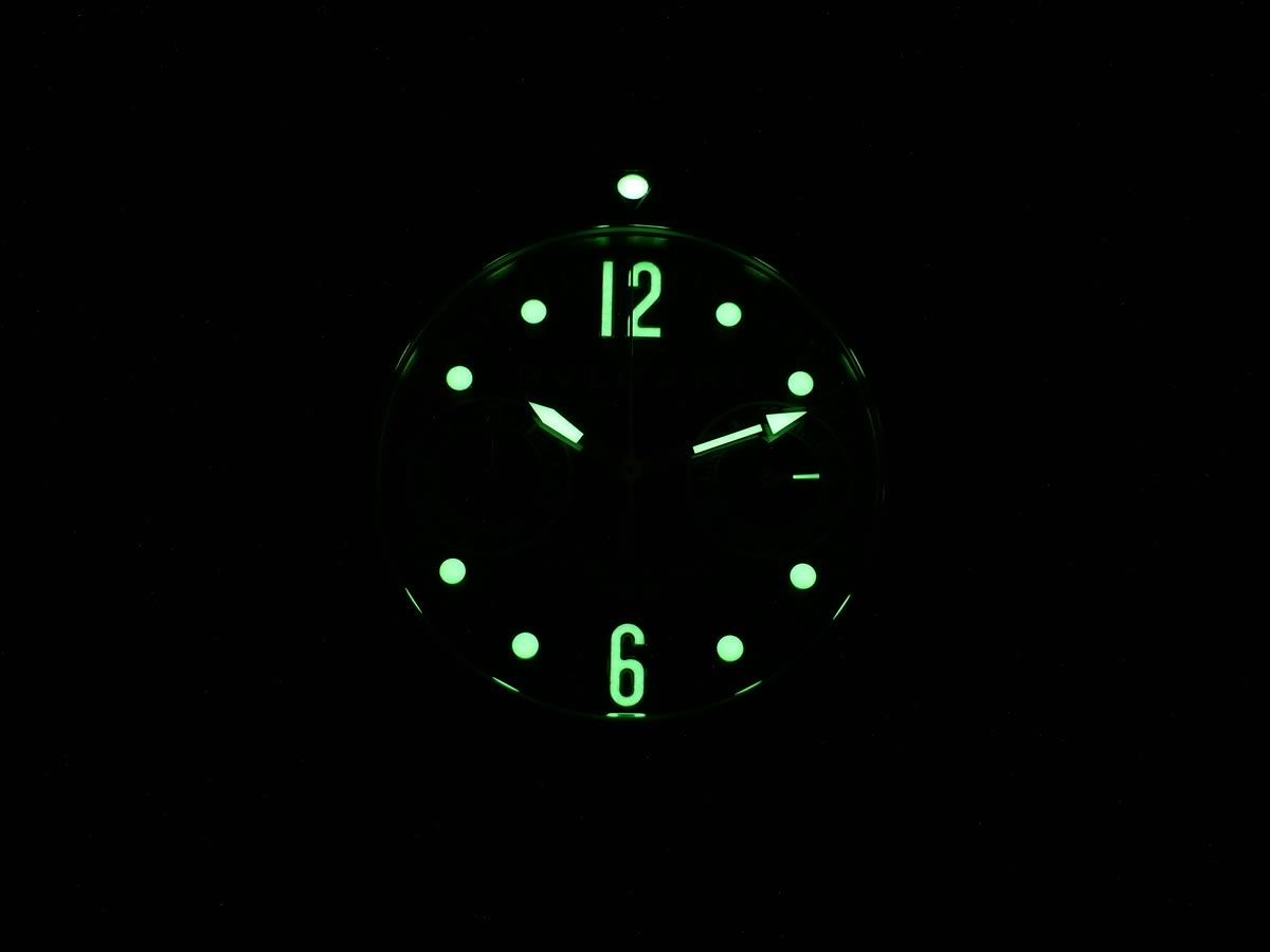 Bulgari Diagono Scuba Chronograph Black SCB38S night time luminosity