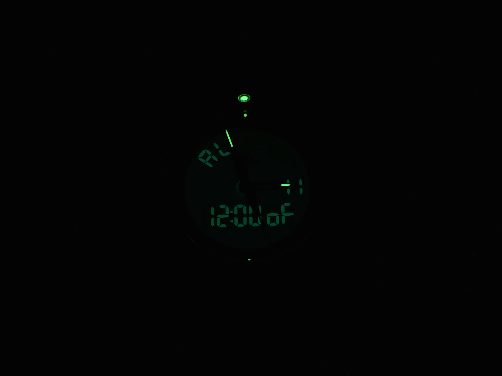 TAG Heuer Kirium F1 CL111A.BA0700 night time luminosity and backlight