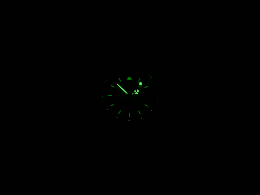 TAG Heuer 6000 WH1353 night time luminosity