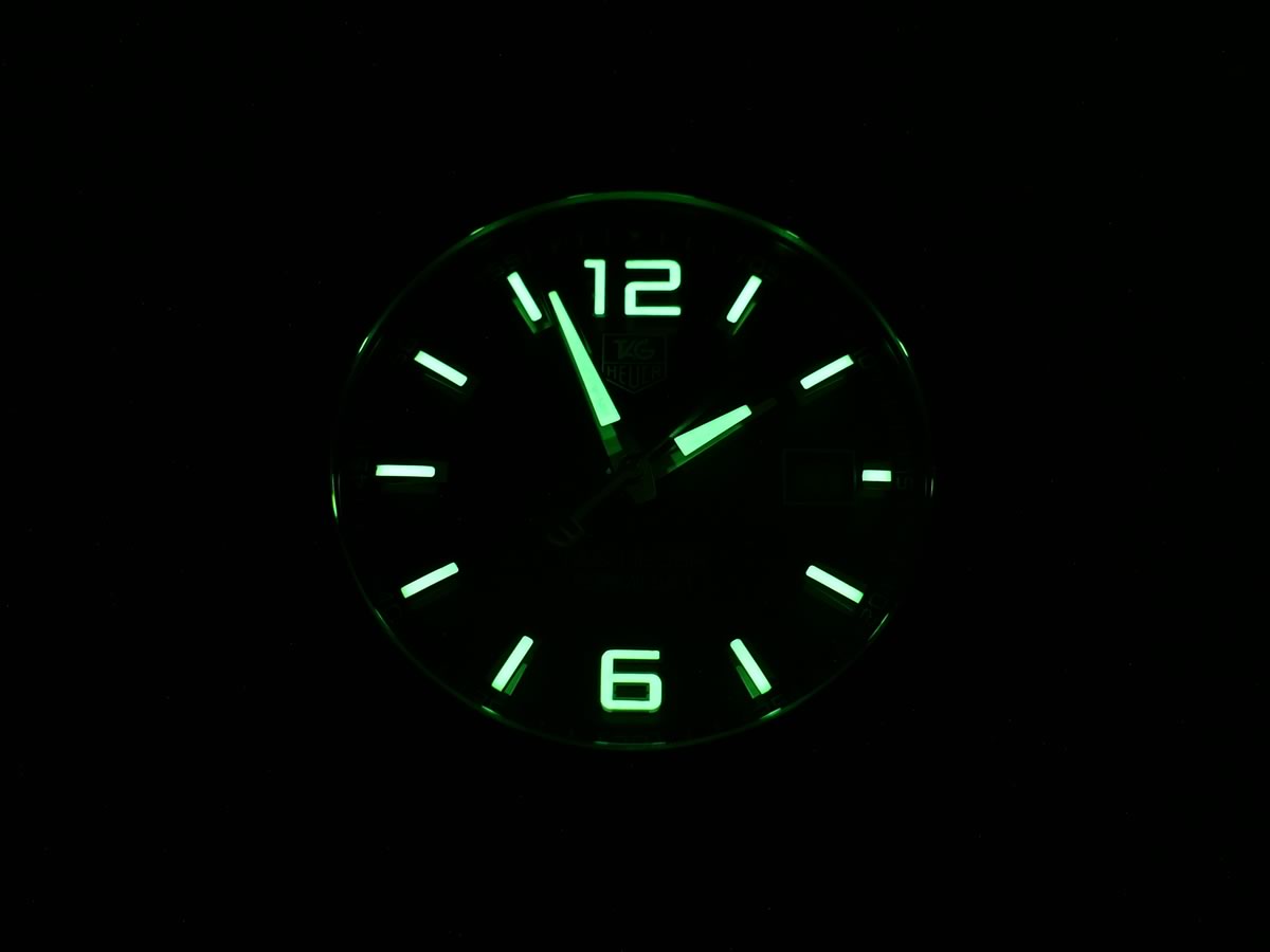 TAG Heuer Formula 1 WAZ2115 night time luminosity