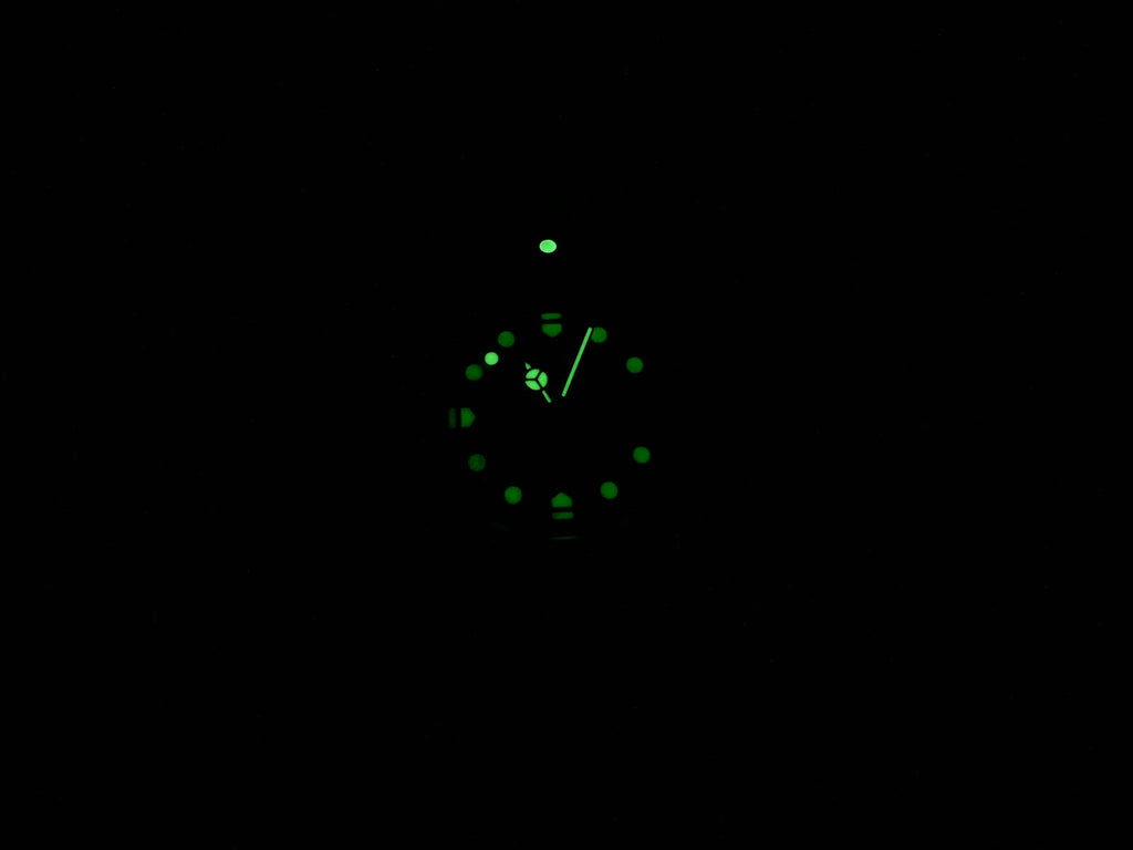 TAG Heuer Formula 1 374.513 night time luminosity