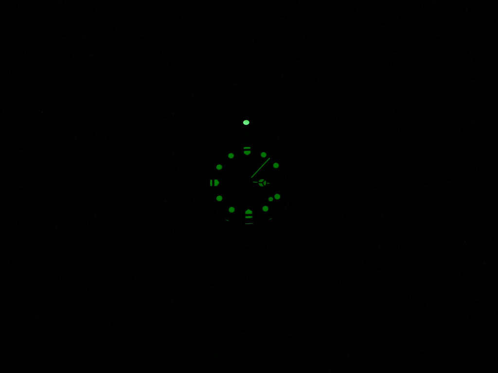 TAG Heuer Formula 1 383.513/1 night time luminosity