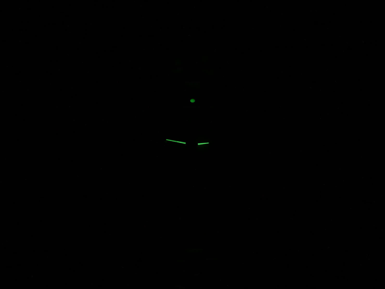 TAG Heuer Aquaracer WAF1415 night time luminosity