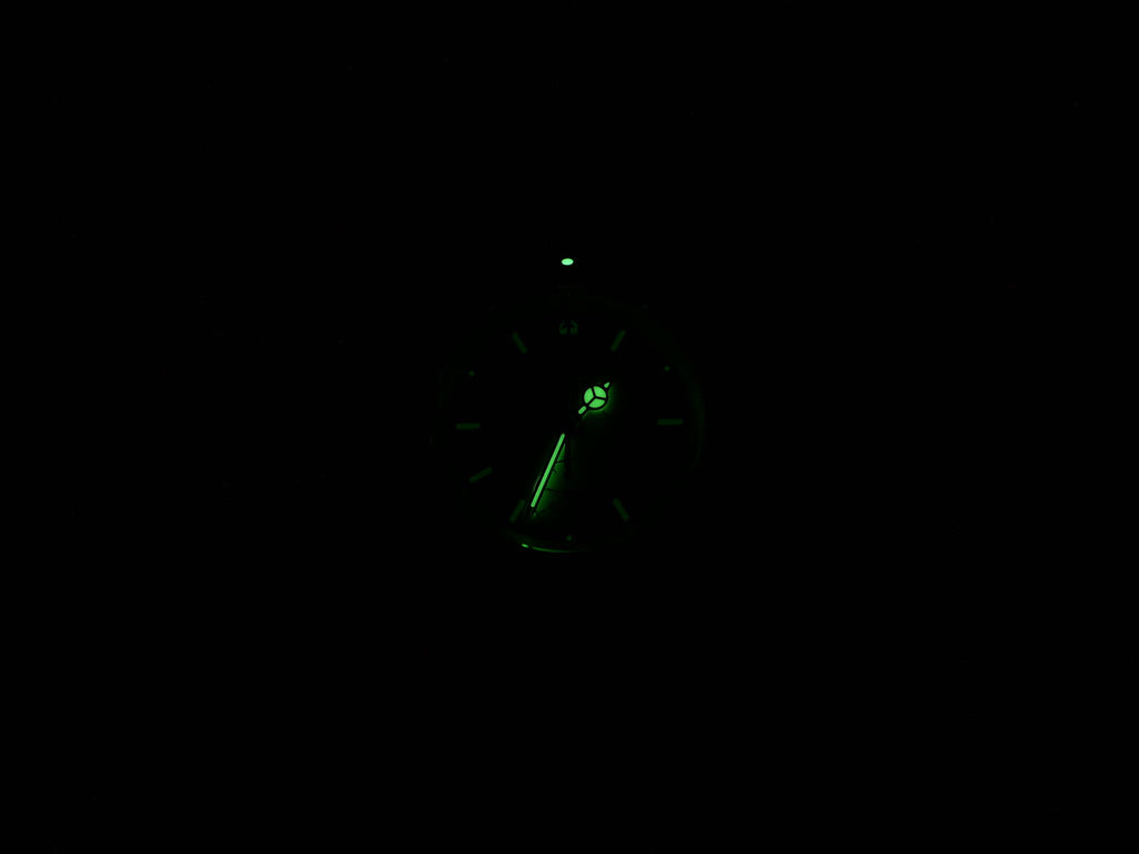 TAG Heuer 6000 Chronograph CH1110-0 night time luminosity