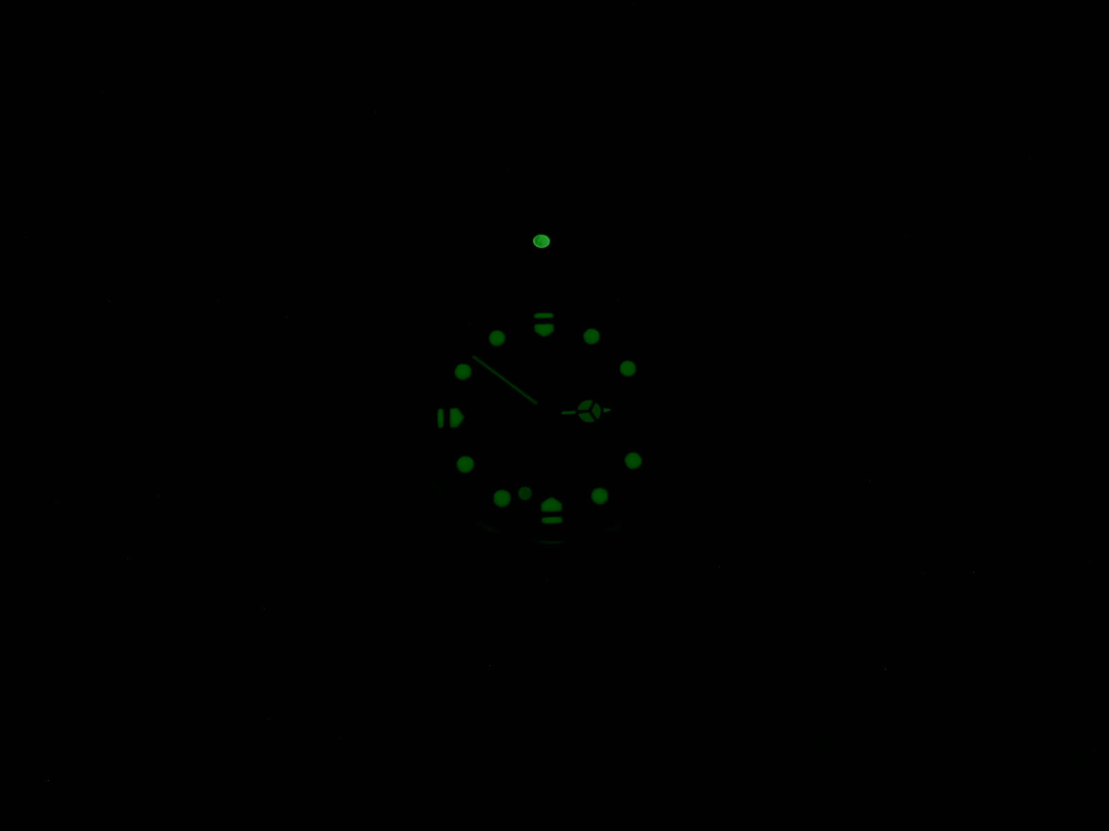 TAG Heuer Formula 1 383.513/1 night time luminosity