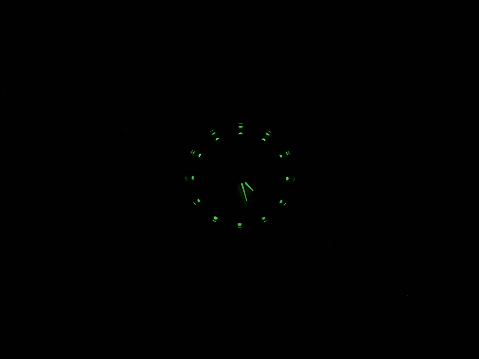 Omega Constellation 1272.30.00 night time luminosity
