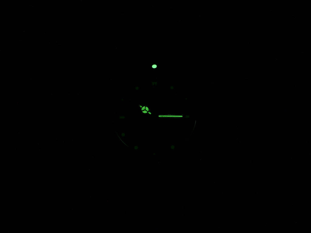 TAG Heuer Formula 1 Chronograph 571.513T night time luminosity