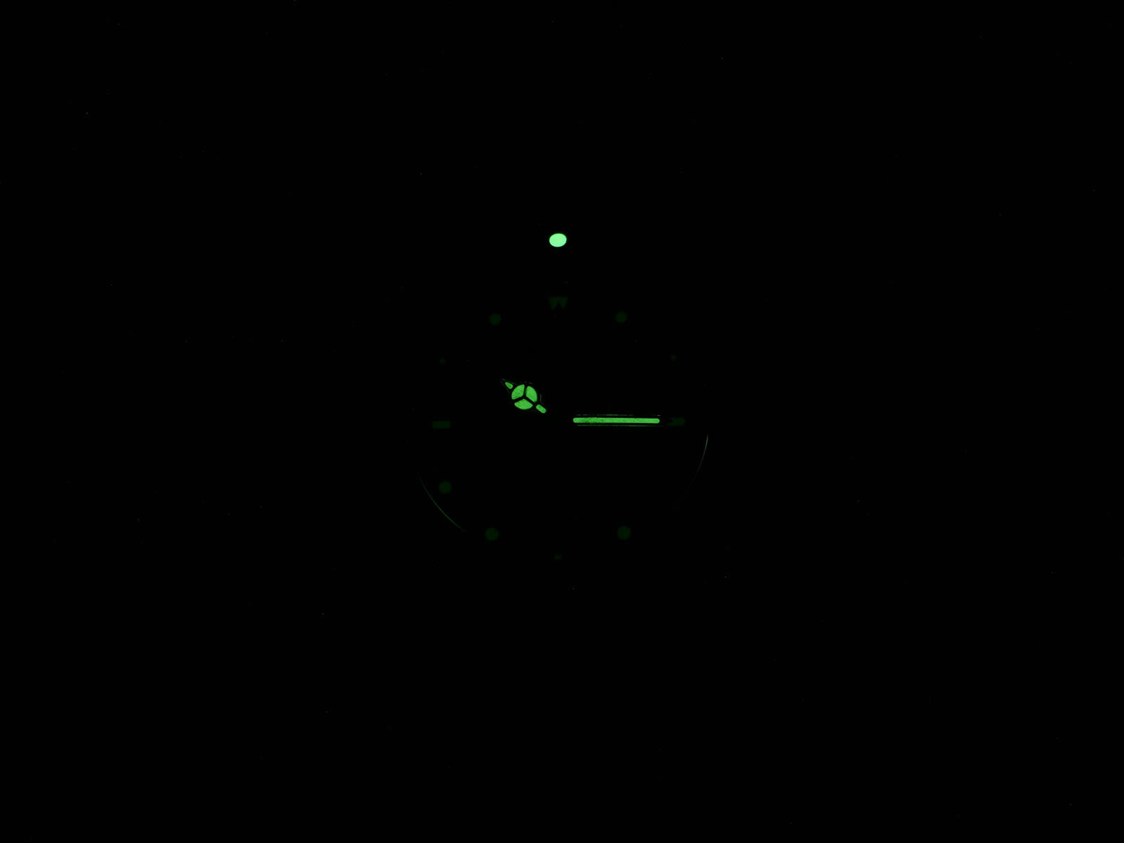 TAG Heuer Formula 1 Chronograph 571.513T night time luminosity