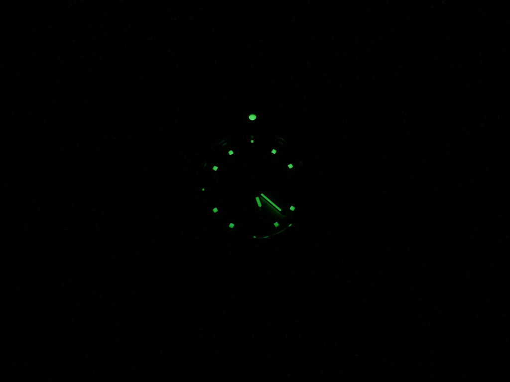TAG Heuer 2000 Exclusive WN1353 night time luminosity