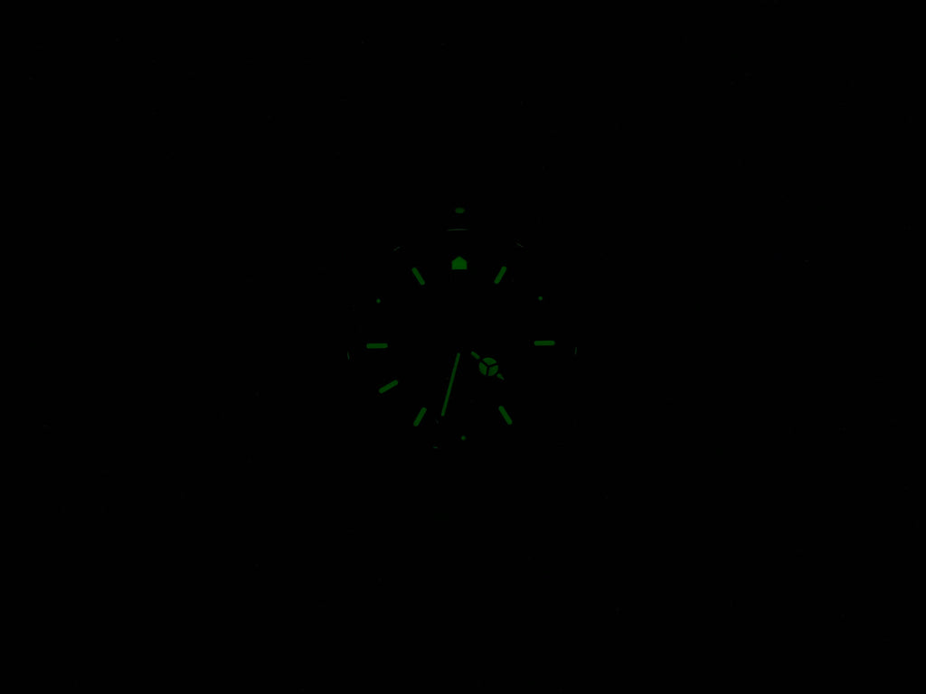 TAG Heuer 6000 Chronograph CH1111-0 night time luminosity