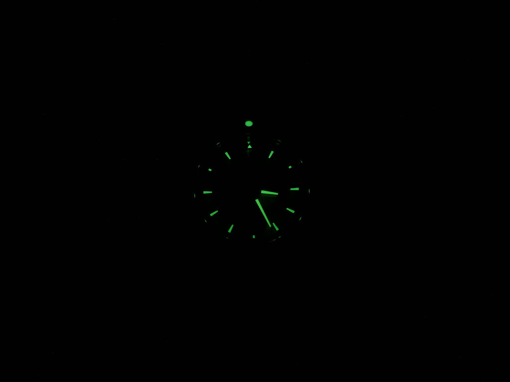 TAG Heuer Aquaracer CAF1111 night time luminosity