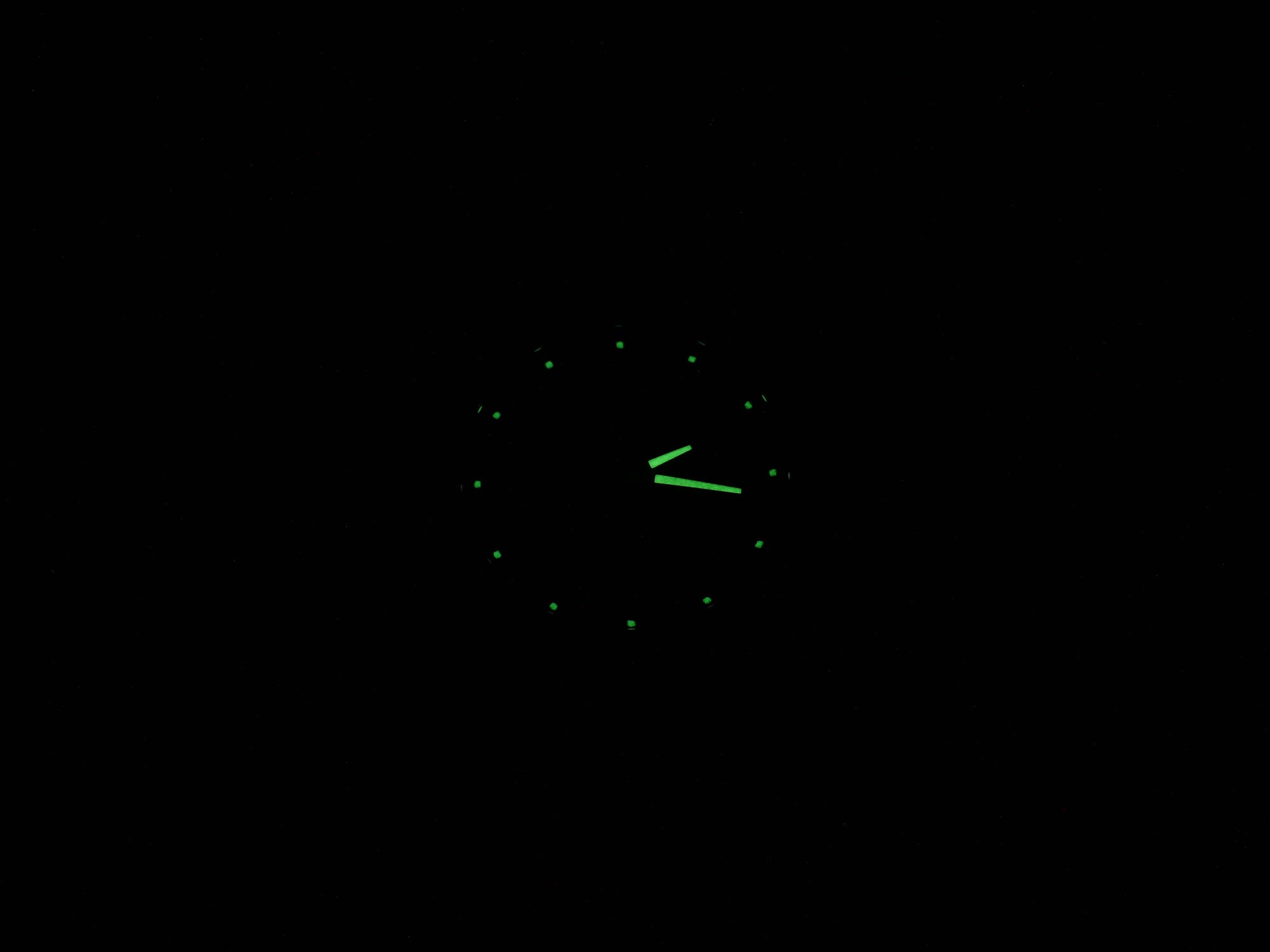TAG Heuer Link WJF211D night time luminosity