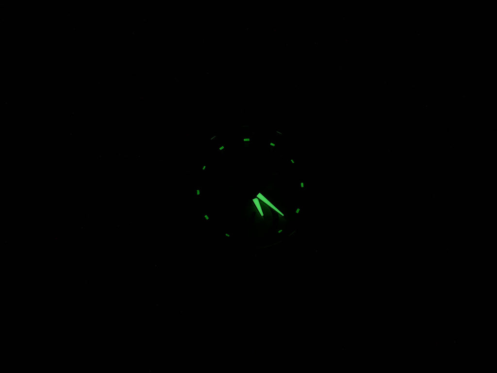 TAG Heuer Formula 1 CAH1111 night time luminosity