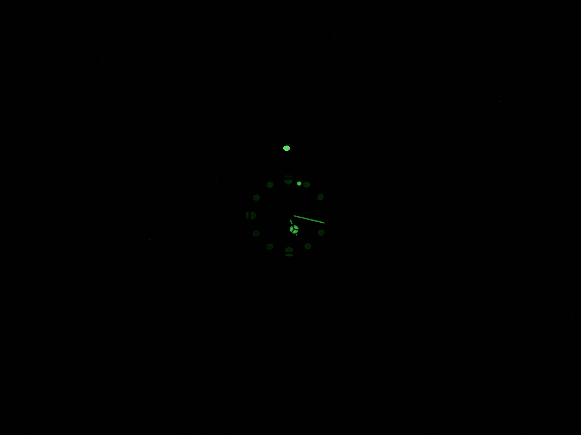 TAG Heuer Formula 1 Mid size 374.513 night time luminosity