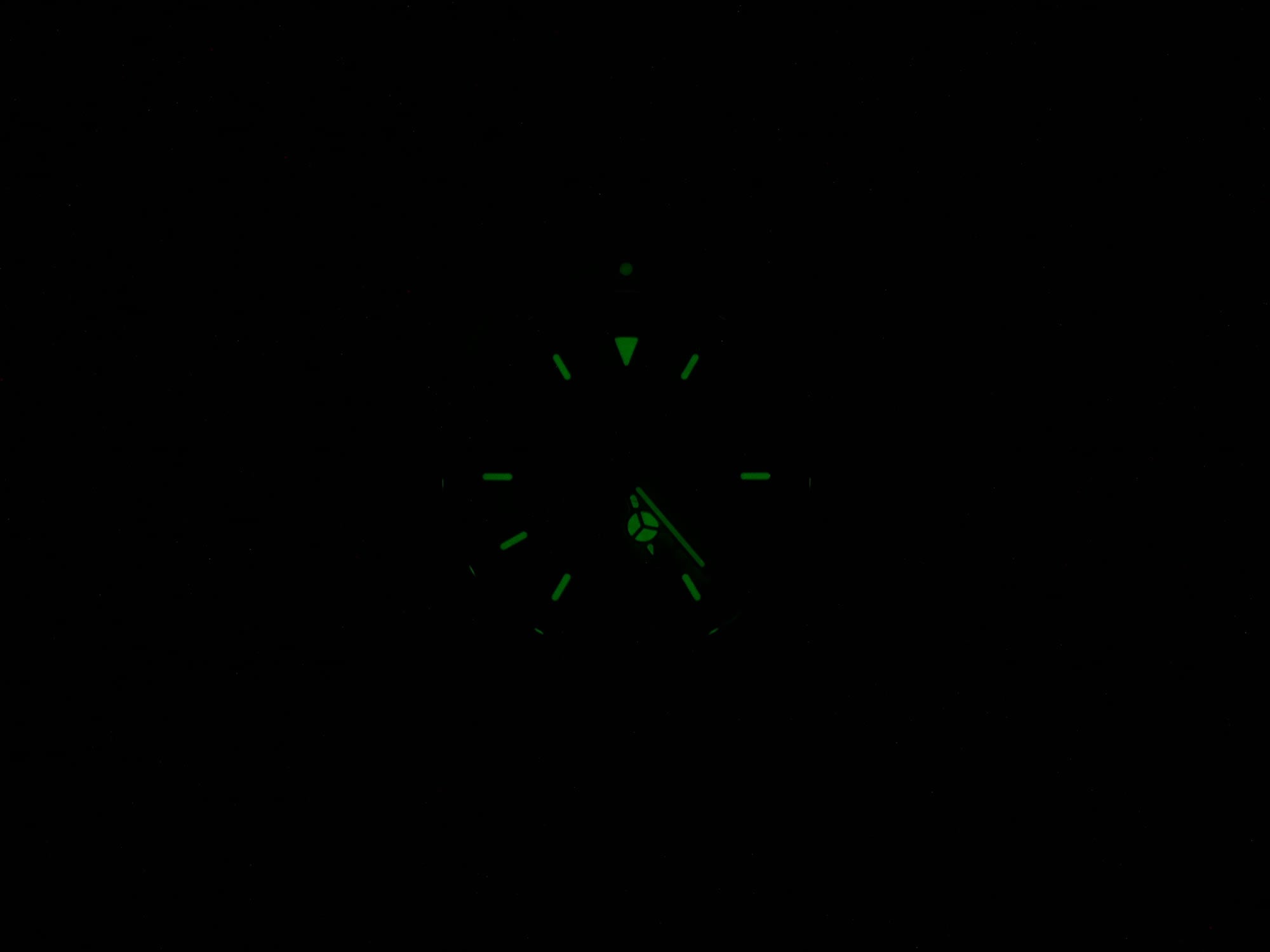 TAG Heuer SEL CG1117 night time luminosity